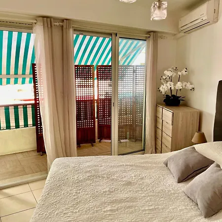 Appartement Bright - 2 Min Walk To